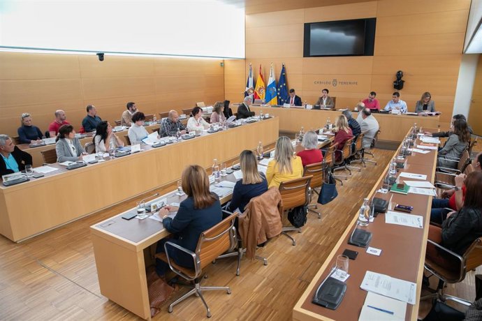 Piden acciones urgentes para reducir el porcentaje de abandonos de animales en Tenerife