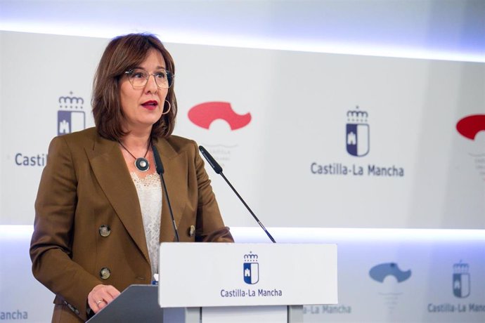 La portavoz del Gobierno regional, Blanca Fernández, en rueda de prensa.