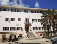 El gobierno del Consell expresa sorpresa y acusa a la oposición de "boicotear" la comisión de expertos sobre menores