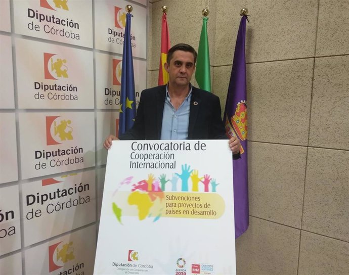 Hernández presenta la convocatoria de Cooperación Internacional