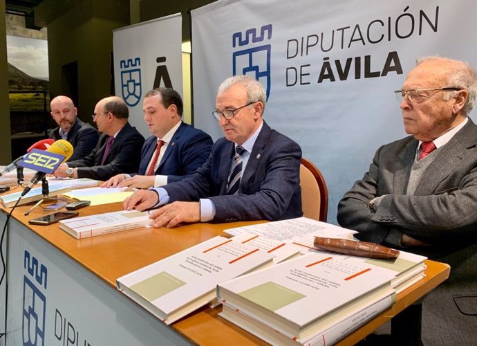 Presentación de obras de la colección Fuentes Históricas de la Diputación de Ávila.