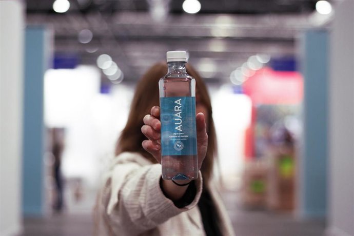 La empresa social AUARA se convierte en el agua oficial de ARCOMadrid y uno de los patrocinadores oficiales del evento