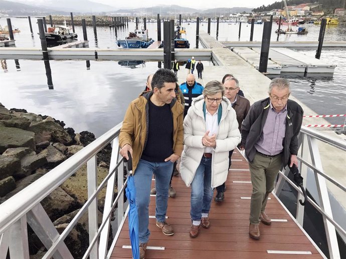La conselleira do Mar, Rosa Quintana, visita Asmecruz