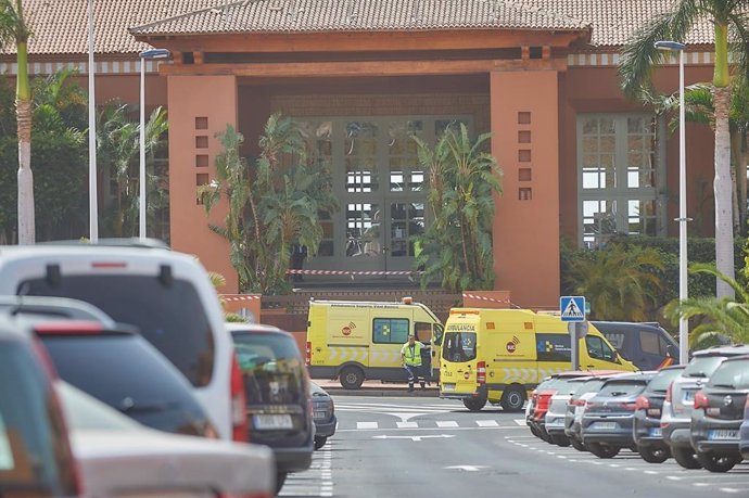 Hotel de Adeje en situación de aislamiento por el positivo en coronavirus de un turista italiano
