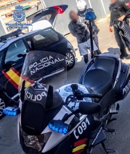 Policía Nacional detiene al presunto autor de haber robado con violencia un teléfono móvil a una joven de 19 años