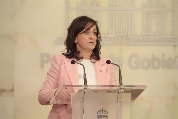 La presidenta del Gobierno de La Rioja, Concha Andreu, ofrece una rueda de prensa junto al presidente del Gobierno de Aragón, Javier Lambán,  tras una reunión bilateral entre ambos Ejecutivos 