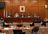 Junta asegura que la futura oficina en Cataluña "no va contra nadie" y sí a "favor de muchos"