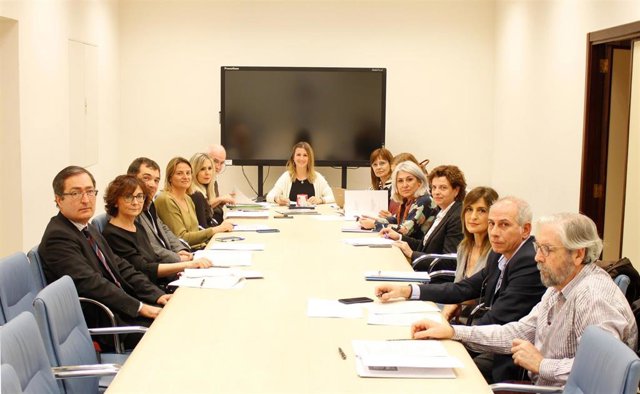 Representantes de la Conselleria han presentado el nuevo protocolo global de prevención y actuación para combatir el absentismo escolar