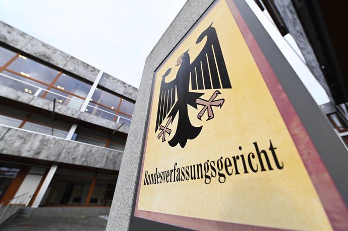 Alemania.- El Constitucional de Alemania avala la prohibición del velo para pasa