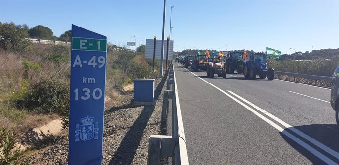 Huelva.- Abierta al tráfico la A-49 tras la protesta de los agricultores, que fi