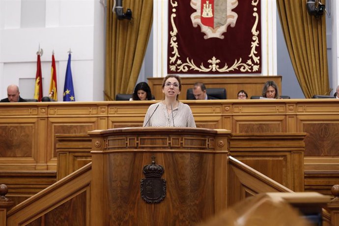 La diputada de Cs Ursula López en el pleno de las Cortes.