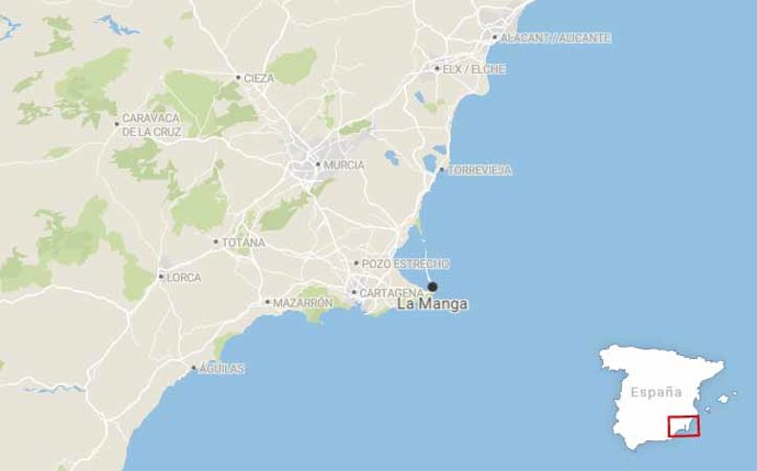 Cae al mar un avión de la Academia General del Ejército del Aire frente a la cos