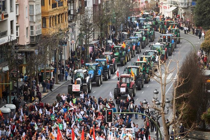 Manifestación del sector agrario en Santander