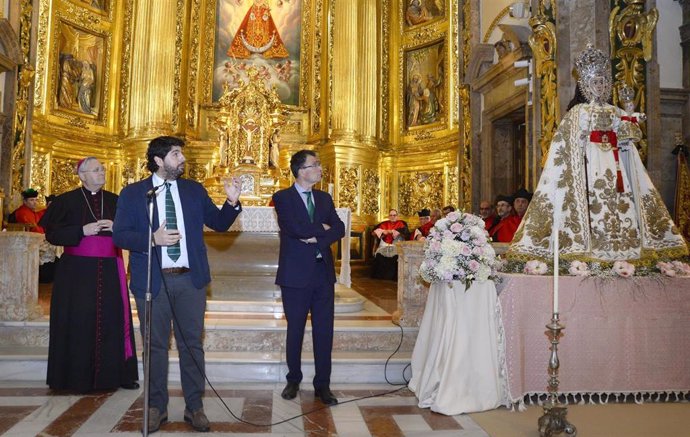 López Miras y Ballesta, en la recepción de la imagen de la Virgen