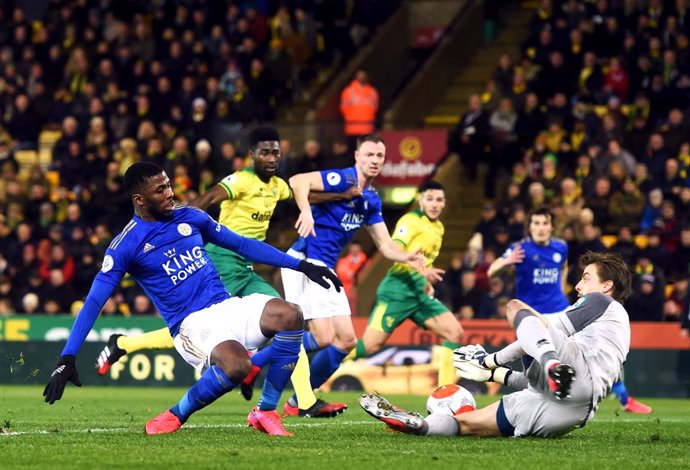 Fútbol/Premier.- El Norwich aprovecha el mal momento del Leicester