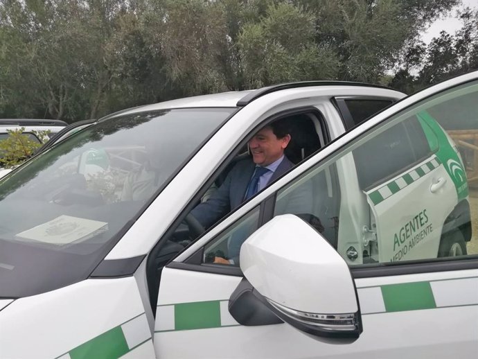Cádiz.- La Junta entrega siete nuevos vehículos a los agentes de Medio Ambiente 