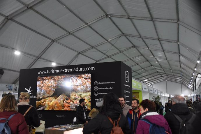 XV Feria Internacional de Turismo Ornitológico celebrada en el Parque Nacional de Mongragüe (Cáceres)