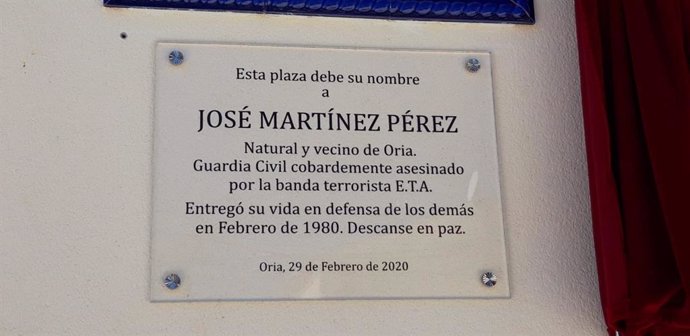 Oria inaugura la Plaza José Martínez Pérez, en honor al guardia civil asesinado por ETA en Ispáster