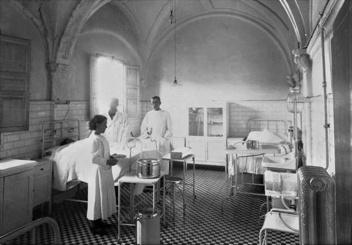 Sala de curas de Beneficencia hacia 1920.