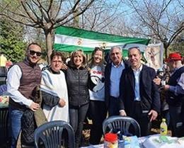 La presidenta de la Diputació de Barcelona, Núria Marín, amb el diputat Alfredo Vega, el president de la Fecac, Daniel Salinero, i membres d'Entitats