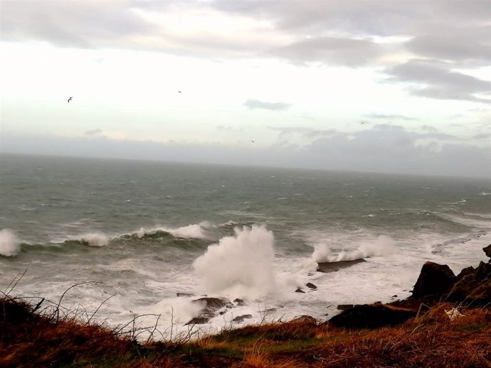Oleaje en el Cantábrico. Temporal. Viento y olas en la costa cántabra