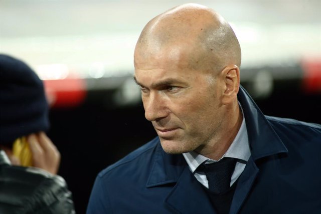 Fútbol.- Zidane: "Vinicius tiene que vivir con las críticas"
