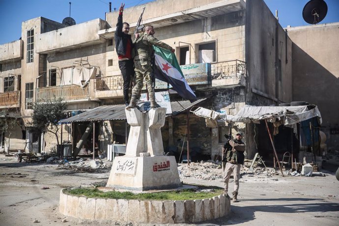Siria.- Las fuerzas sirias arrebatan nuevamente la localidad de Saraqeb a los re
