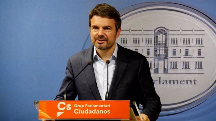 El portavoz de Cs, Marc Pérez-Ribas, en rueda de prensa.