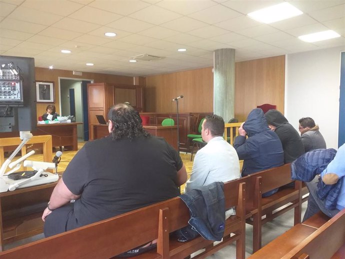 Suspendido por segunda vez el juicio contra un hermano de Sinaí Giménez y otros seis acusados por tráfico de drogas