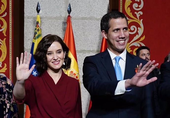 Imagen de recurso de la presidenta de la Comunidad de Madrid, Isabel Díaz Ayuso, y el presidente de la Asamblea Nacional de Venezuela, Juan Guaidó.