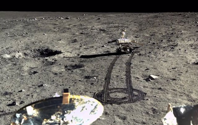 Rover Yutu-2 en el lado oculto de la Luna