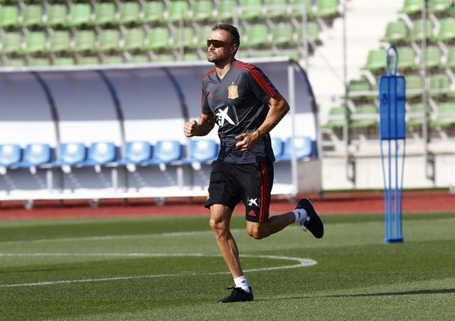 Luis Enrique entrenando con la selección