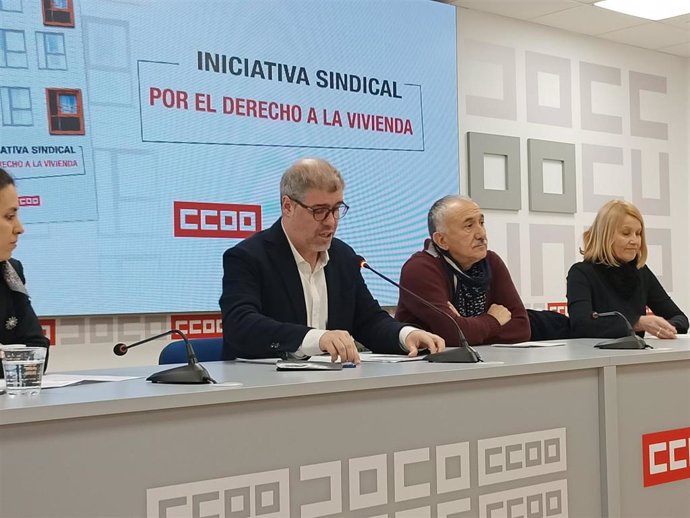 El secretario general de CCOO, Unai Sordo, y el de UGT, Pepe Álvarez.