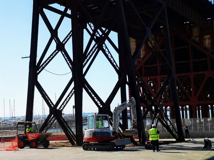 Obras en el Cable Inglés de Almería