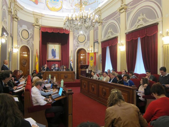 El ayuntamiento de Badajoz celebra pleno ordinario