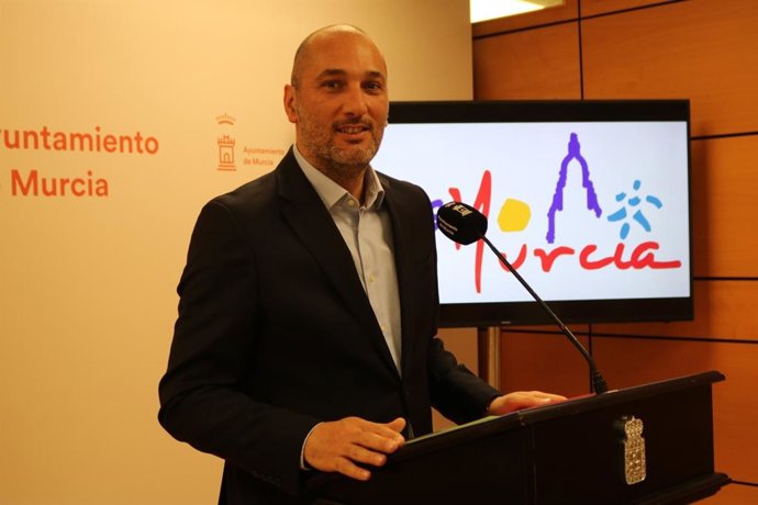 Pedro García Rex presenta la programación especial en los Centros de Visitantes