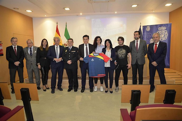 Imagen de la presentación de la carrera solidaria