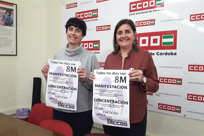 Mar Ávalos y Marina Borrego en la sede de CCOO Córdoba.