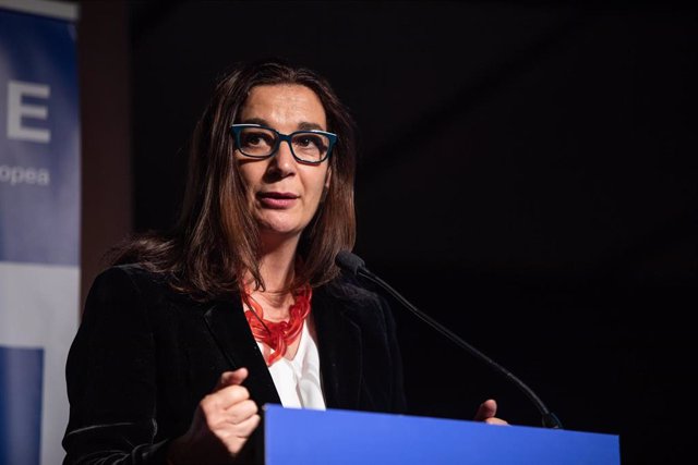 La directora de Mercados de Carbono Europeos de la Comisión Europea, Beatriz Yordi interviene en la presentación del Pacto Verde Europeo, en la Pedrera, en Barcelona (España), a 2 de marzo de 2020.