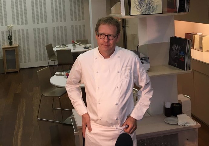 El chef Bernd Knller en el restaurante Riff de Valncia