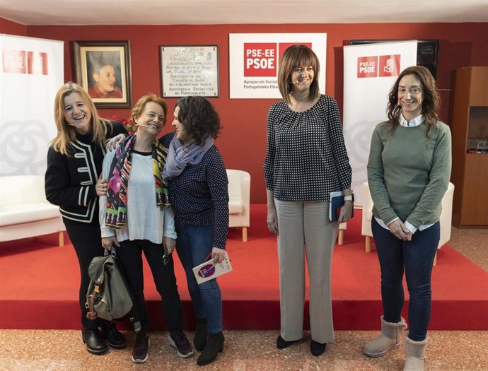 Teresa Laespada, Pilar Pérez Fuentes, María Guijarro, Idoia Mendia y  Lutxi  González