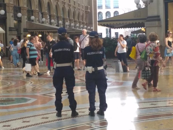 Policía local en Italia