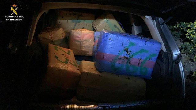 Droga incautada en un todoterreno por la Guardia Civil