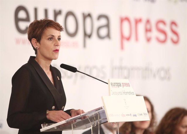 La presidenta del Gobierno de Navarra, María Chivite, interviene en el desayuno Informativo de Europa Press organizado en el Salón Gran Presidencial del Hotel Villa Magna, en Madrid (España) a 3 de marzo de 2020.