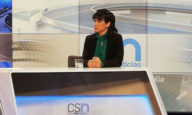 La coordinadora de Podemos Andalucía, Teresa Rodríguez, en una entrevista en Canal Sur TV.
