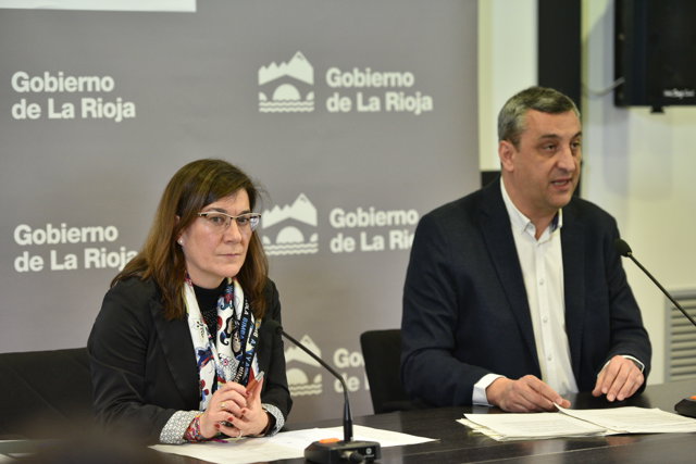 Comparecencia de prensa del portavoz, Chus del Río, y la consjera Sara Alba tras el Consejo de Gobierno