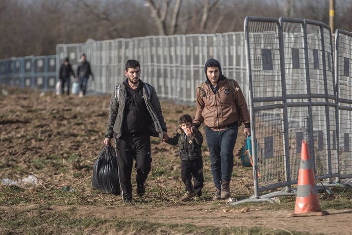 Europa.- Grecia ha frenado la entrada de 5.000 migrantes desde el lunes