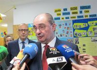 Lambán asegura que la elección de Omella al frente de la CEE "va a ser buena para España y para la Iglesia católica"