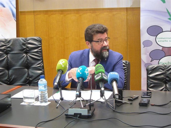 El secretario general de la Creex, Francisco Javier Peinado, en una imagen de archivo