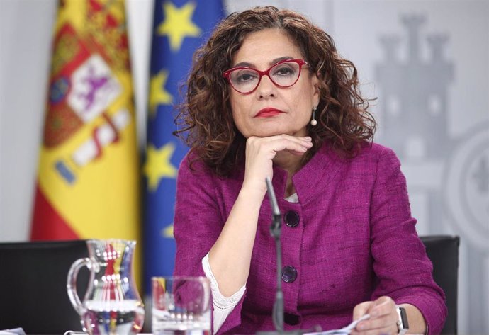 La ministra Portavoz y de Hacienda, María Jesús Montero, durante la rueda de prensa posterior al Consejo de Ministros en el que se ha aprobado la ley de libertad sexual y reforma educativa, en Madrid (España), a 3 de marzo de 2020.